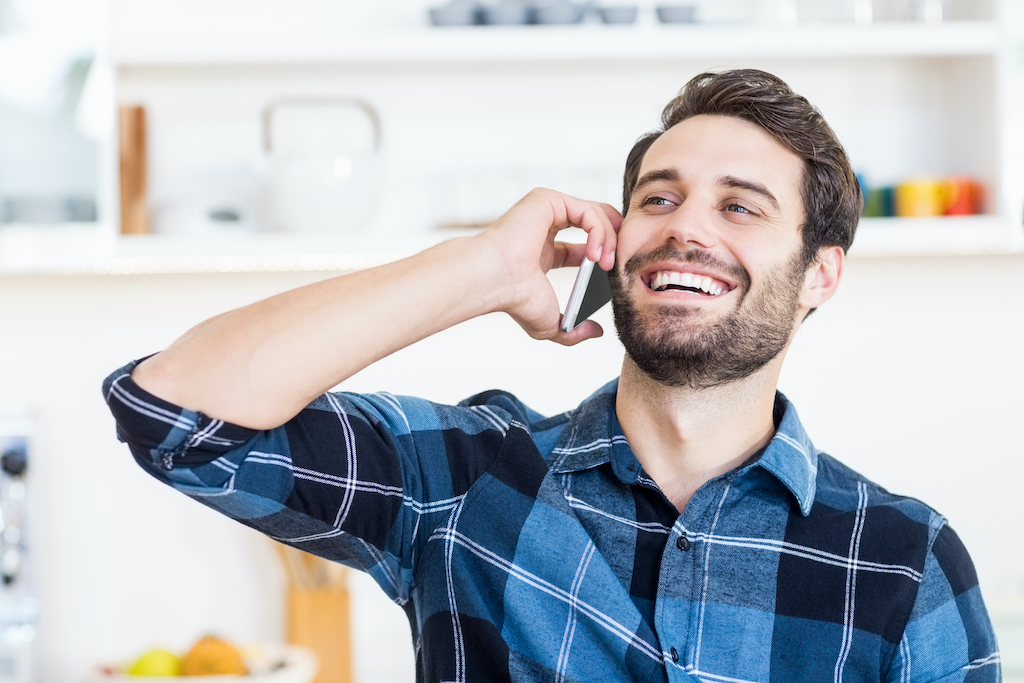 How to Manage a Small Business From Your Phone