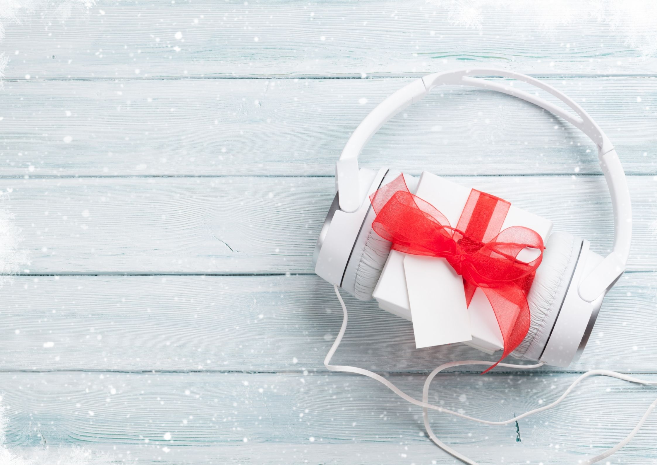7 Holiday Ideas for Business Voicemail Greetings and Music On Hold