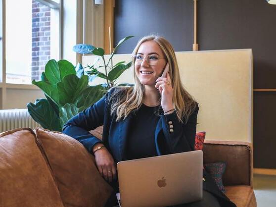 Why Your Small Business Needs Its Own Phone Number