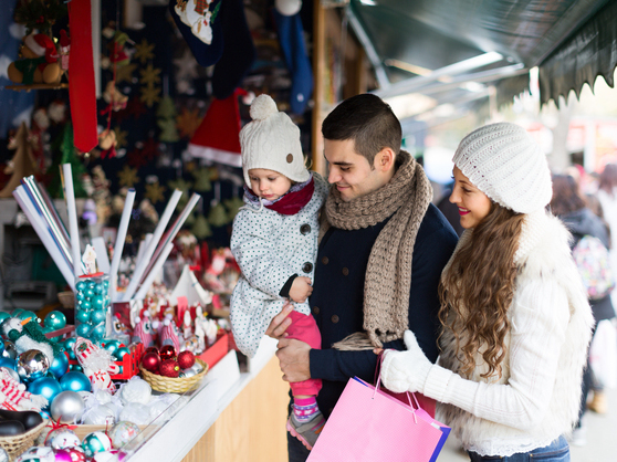 family holiday retail shopping