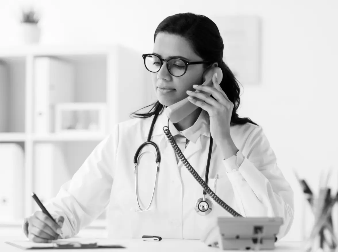 HIPAA Compliance for Call Centers: Requirements, Key Software Features & Best Practices